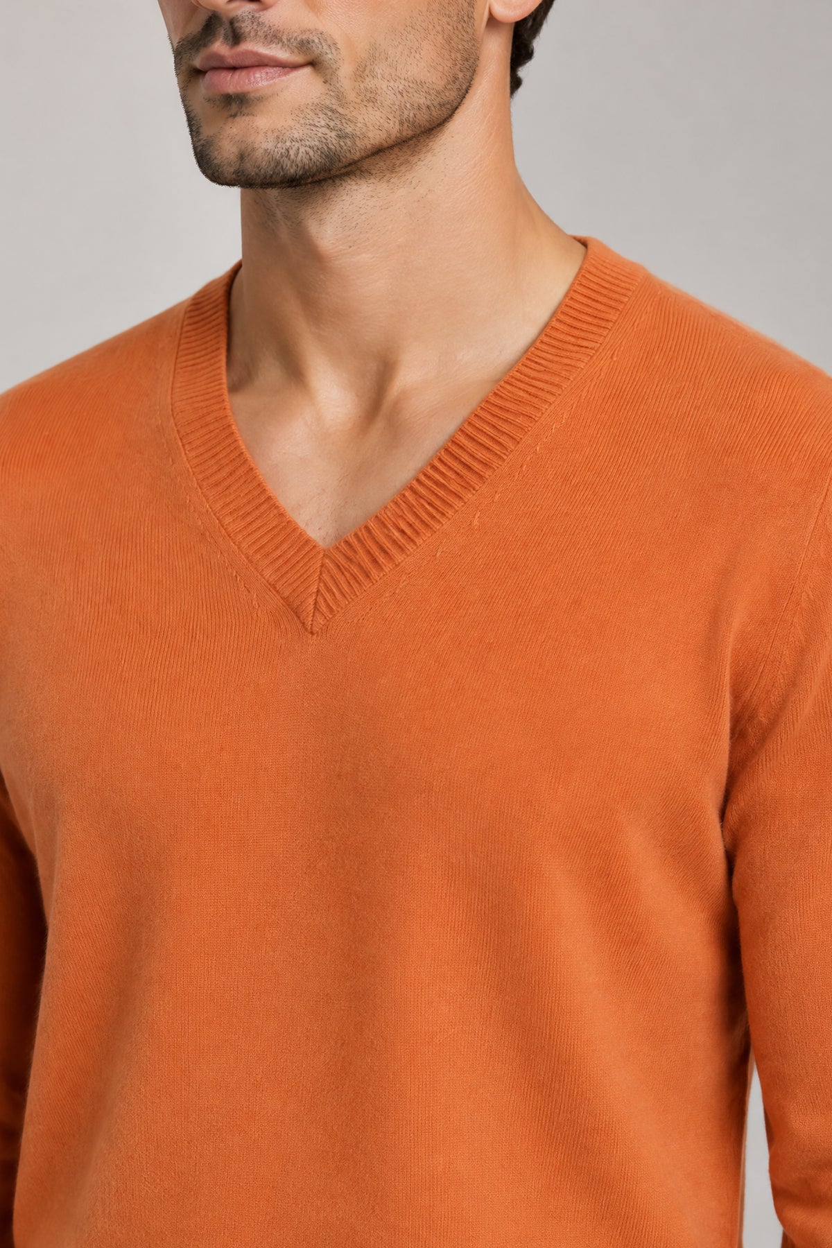 Men’s Pure Cashmere V-Neck Sweater