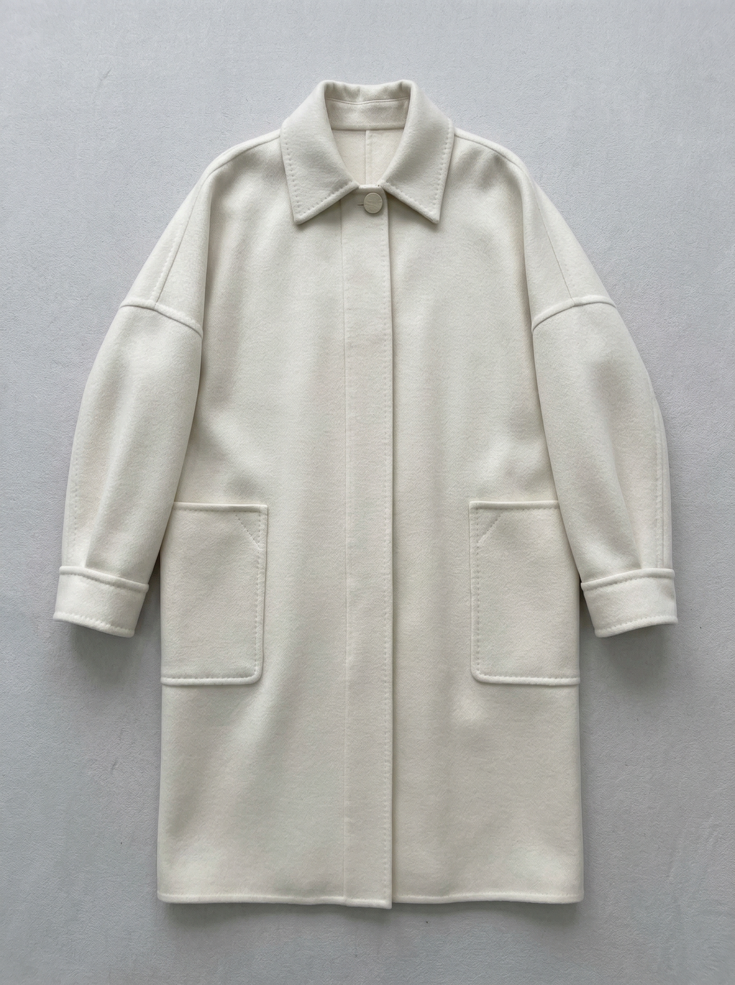 100% Cashmere Coat with Lambskin Trim