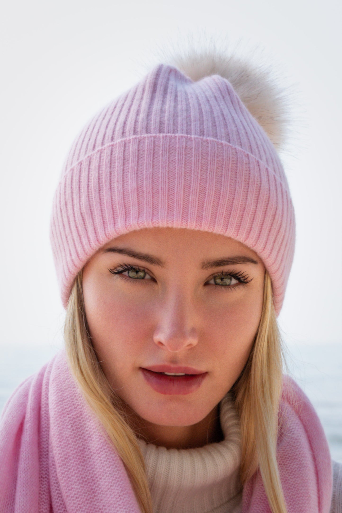 Sustainable Cashmere Hat - Soft Pink