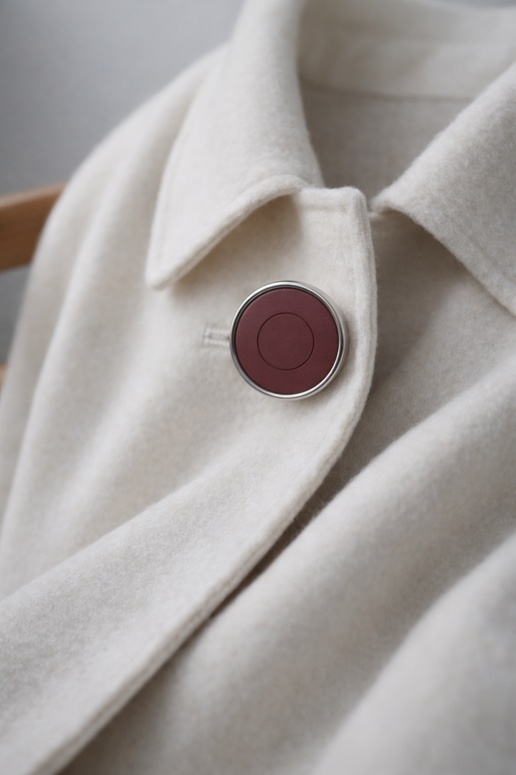 Cropped Pure Cashmere Jacket – Minimal Buttoned Design