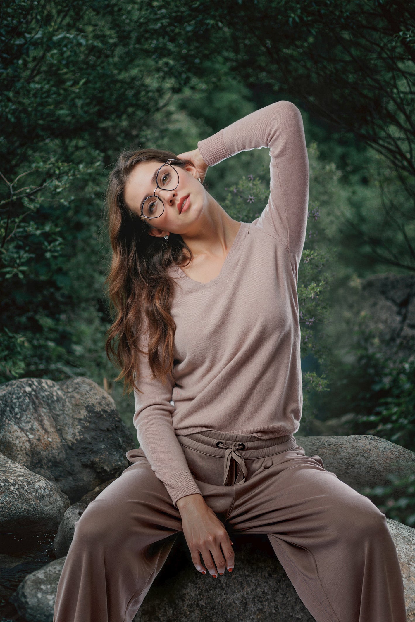 Sustainable Cashmere V-Neck Sweater
