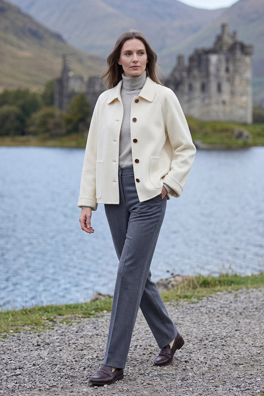 Cropped Pure Cashmere Jacket – Minimal Buttoned Design